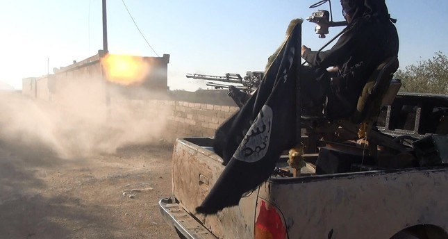 47 قتيلاً من قوات سوريا الديموقراطية في هجمات لداعش في دير الزور