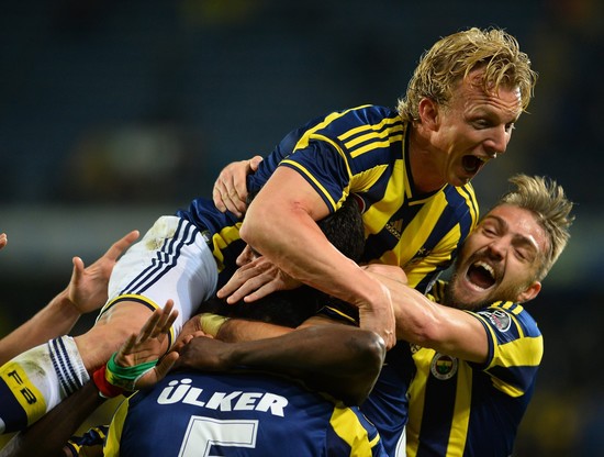 Former Fenerbahce Star Dirk Kuyt Retires From Football After