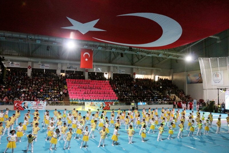 Turkish children celebrate Children's Day