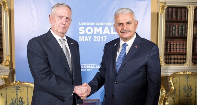 وزير الدفاع الأمريكي يؤكد أن بلاده ملتزمة بحماية تركيا