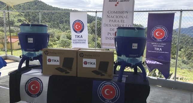 تيكا التركية توزع حواسيب وأجهزة تنقية مياه على دور رعاية أطفال بالمكسيك
