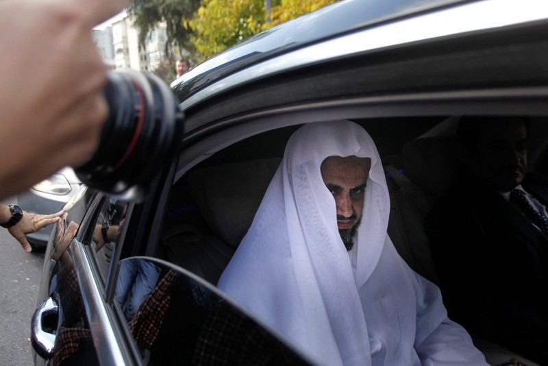 Saudi Attorney General Saud al-Mujeb leaves Istanbul Courthouse after meeting with Istanbul Chief Public Prosecutor Irfan Fidan on Nov. 01, 2018. (DHA Photo)
