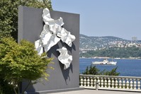 Produced by Seyhun Topuz, the sculpture was influenced by the work u201cBirds u2013 Abstract Composition,u201d by late artist Kuzgun Acar.