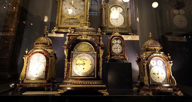 الساعات في متاحف إسطنبول: مرآة الزمن الجميل