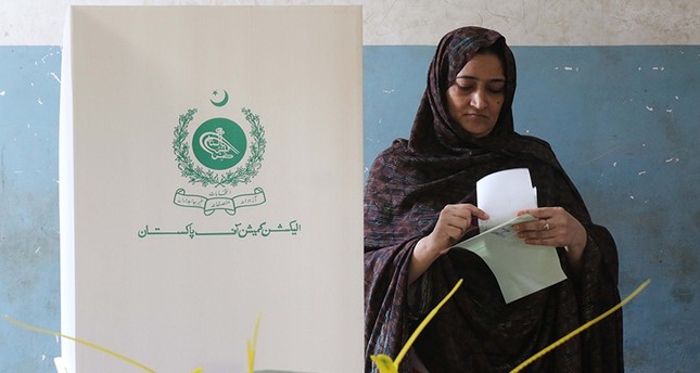 انتهاء عملية التصويت في انتخابات باكستان
