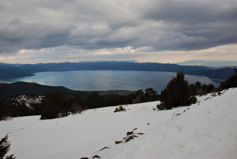 Splendid Lake Salda Now Welcomes Skiers Snowboarders Daily Sabah