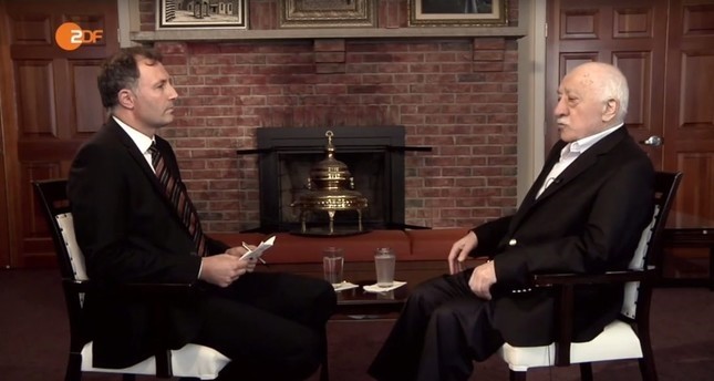 Ein Screenshot aus einem früheren ZDF-Interview mit dem Anführer der FETÖ-Terrorgruppe Fetullah Gülen.