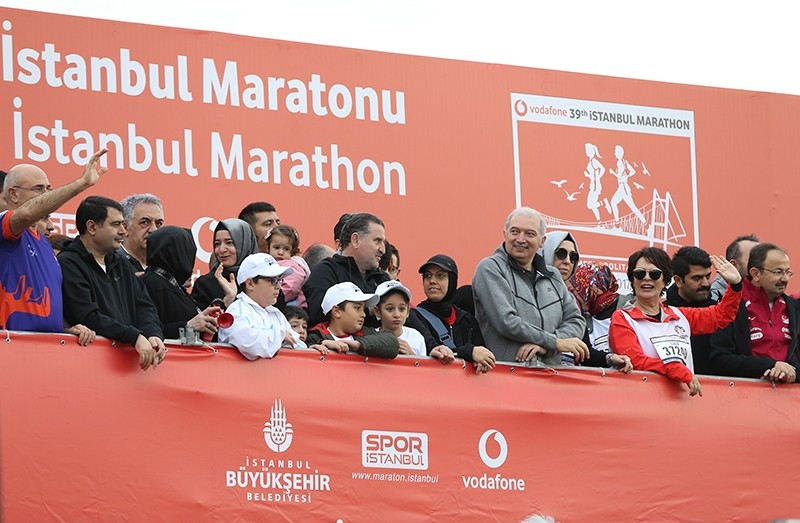 Over 100,000 runners take part in 39th Vodafone Istanbul Marathon 