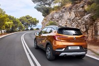 The Captur will be the first Renault to offer a plug-in hybrid drivetrain starting in 2020. (AA Photo)