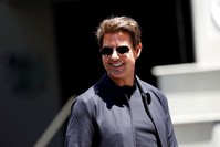 ctor Tom Cruise attends an event to promote the film ,The Mummy, at the Hollywood and Highland gateway in Hollywood, California, May 20, 2017 (Reuters Photo)