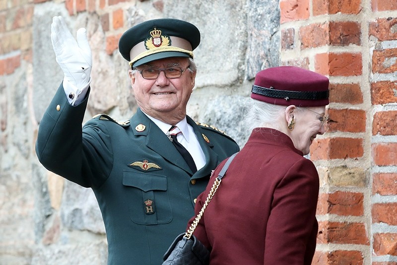 Danish Queen Margrethe II (R) and her husband Prince Henrik (L) arrive for a ceremony to mark the 150th anniversary of the Battle of Dybbol in Sonderborg, Denmark, April 18, 2014. (EPA Photo)