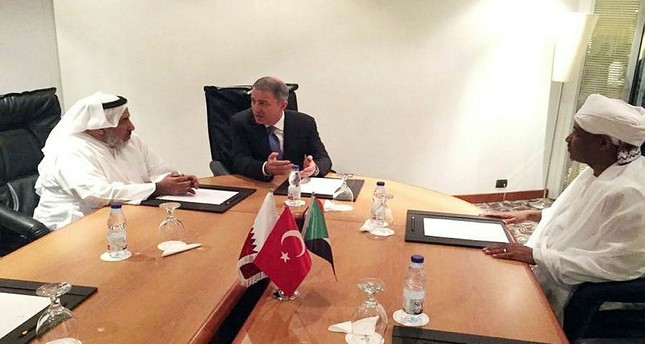 رئيس أركان الجيش التركي يلتقي نظيريه السوداني والقطري في الخرطوم