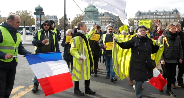 الداخلية الفرنسية تعلن توقيف 254 متظاهرا في احتجاجات أمس