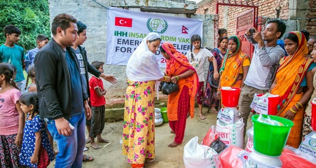 المساعدات التركية تصل إلى آلاف المتضررين من السيول في الهند وبنغلايش ونيبال