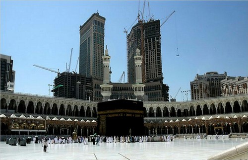 Muslims concerned as Mecca suffers from skyscrapers, loss of heritage