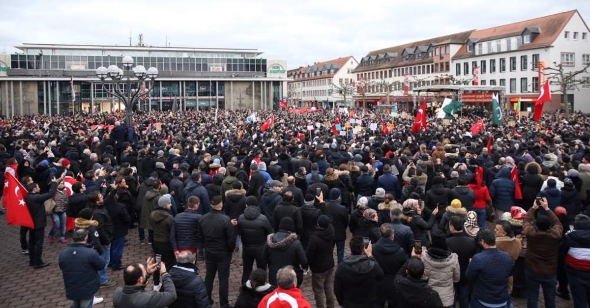 Ribuan orang bergabung dalam unjuk rasa terbaru untuk korban serangan Hanau