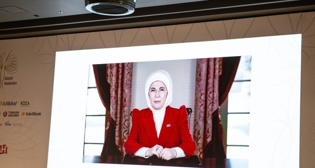 أمينة أردوغان: مستمرون في إيجاد حلول توازن بين حياة المرأة الخاصة والعامة