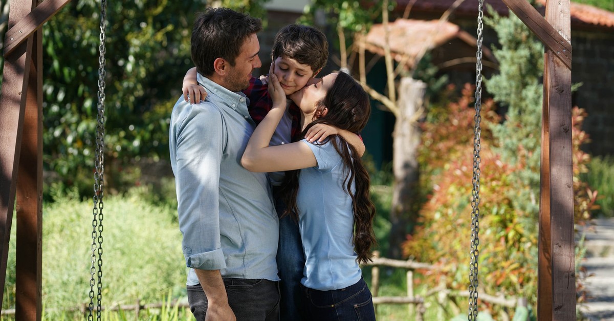 A scene from ATV's hit series ,Sen Anlat Kardeniz, (Lifeline).