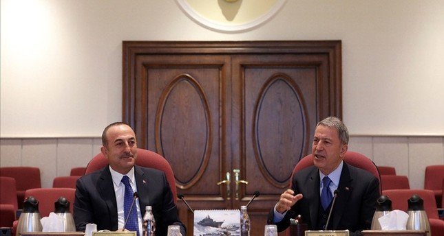 أقار وتشاوش أوغلو وقادة الجيش يؤكدون الحزم في صون حقوق تركيا ومصالحها