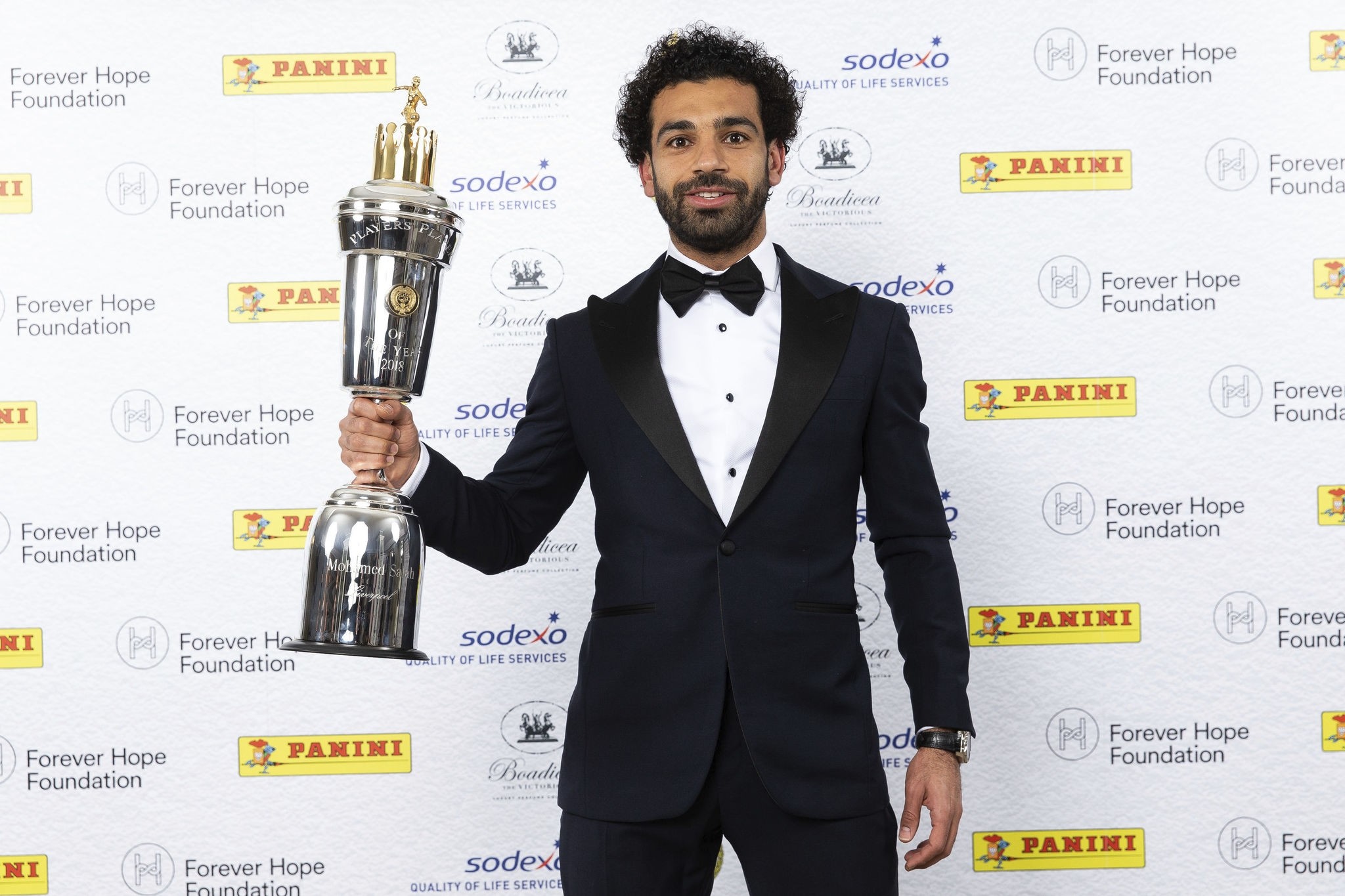 Liverpool S Mo Salah Wins Pfa Player Of The Year Award Daily Sabah