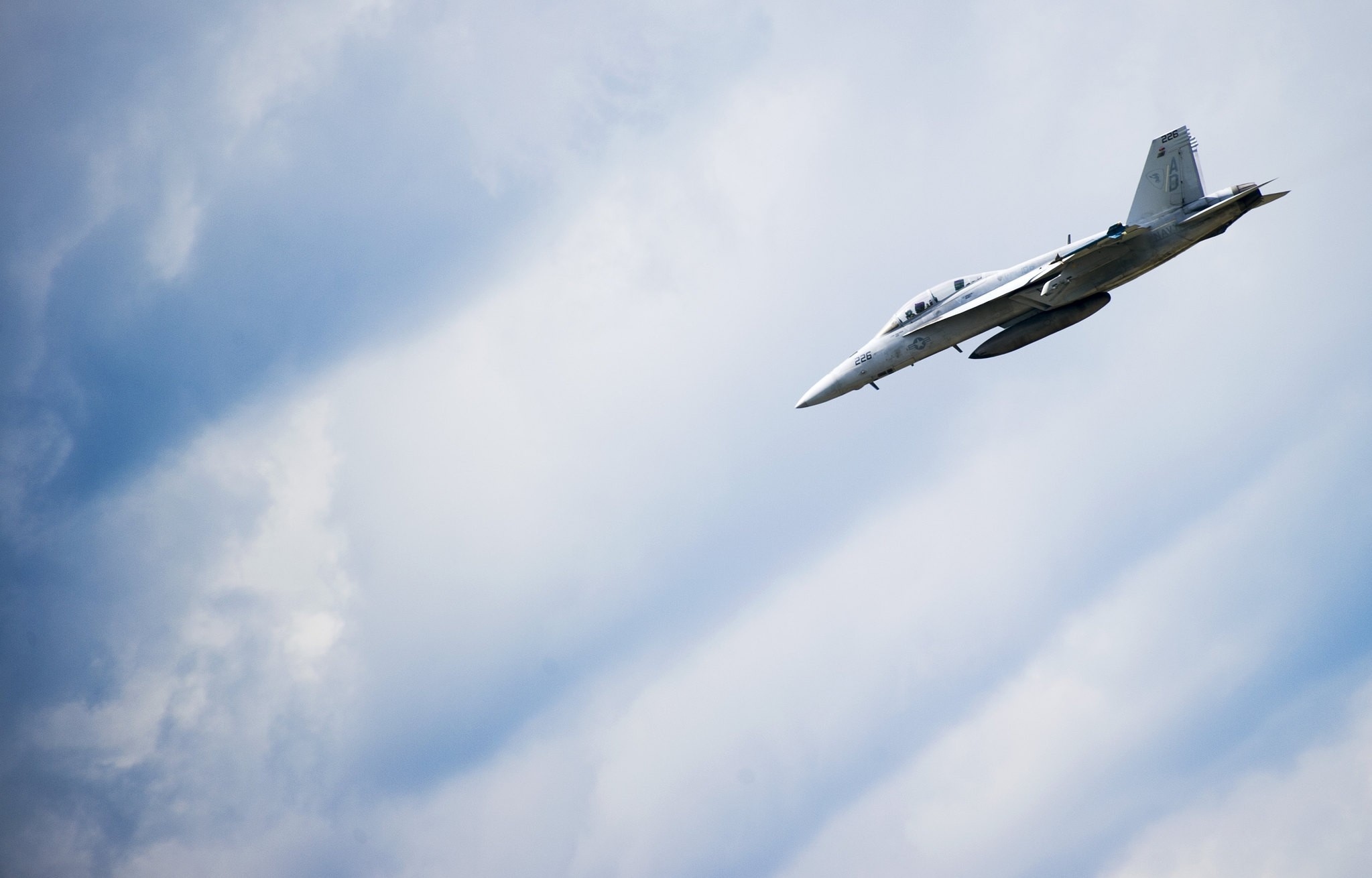  In this file photo taken on May 08, 2013 An F/A-18 flies over Naval Air Station Oceana in Norfolk, Virginia. (AFP Photo)