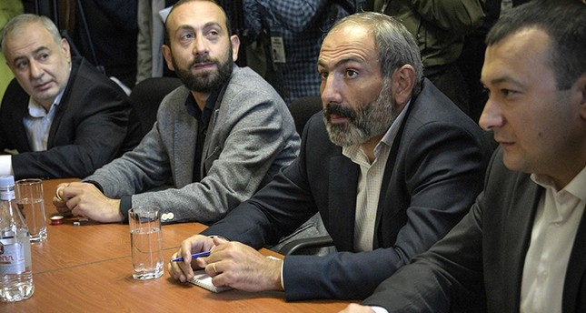Pashinian ile ilgili görsel sonucu