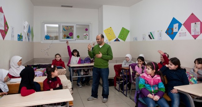 700 ألف تلميذ سوري يتلقون تعليمهم في تركيا