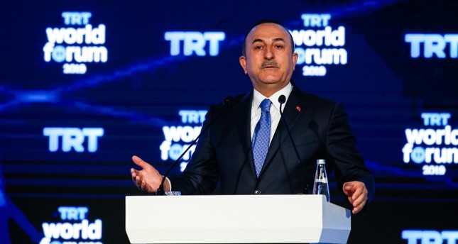 وزير الخارجية التركي يتحدث في افتتاح  الدورة الثالثة لأعمال المنتدى العالمي الأناضول