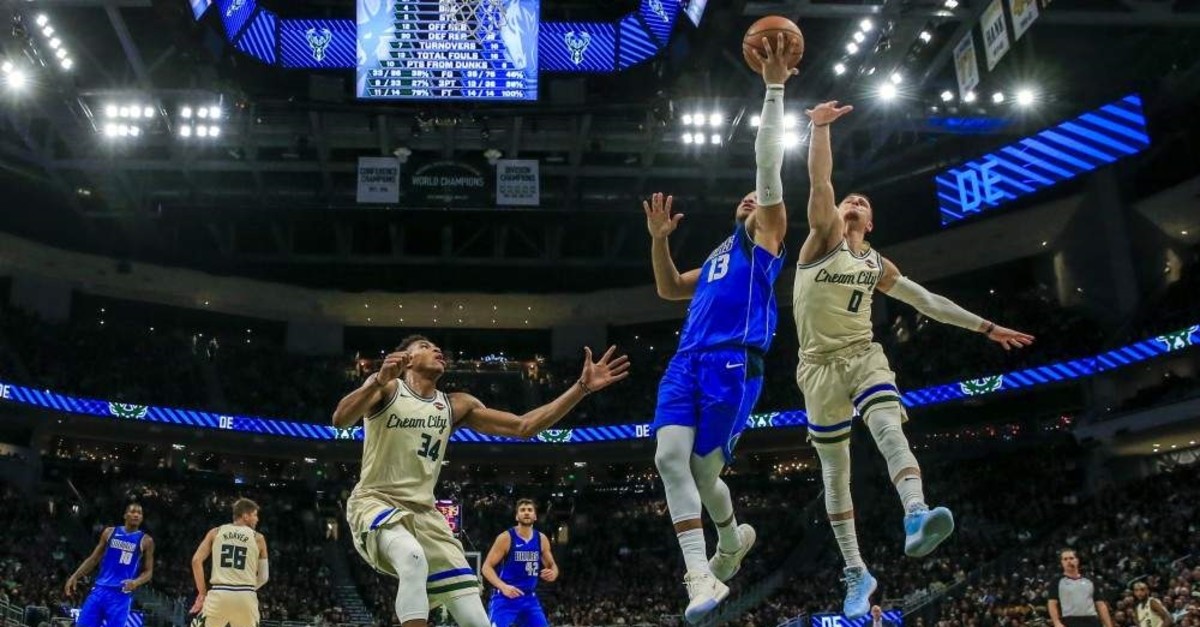 Bucks 18 Game Winning Streak Ends With 120 116 Loss To Mavs