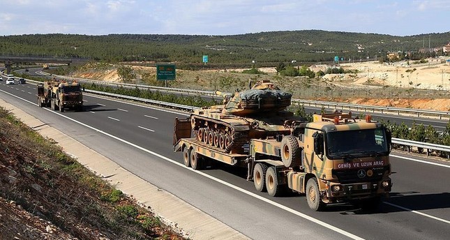 وصول تعزيزات عسكرية تركية إلى الوحدات المتمركزة على الحدود السورية