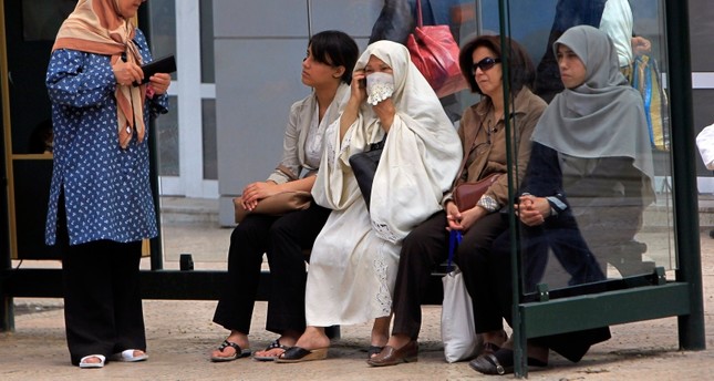 صورة أرشيفية للجالية المسلمة في باريس