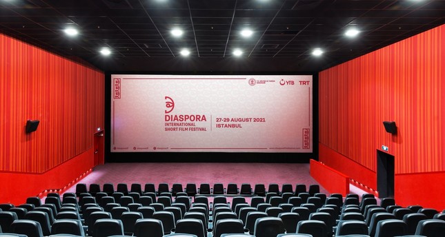 شعار مهرجان المغتربين الأتراك الدولي الأول للأفلام القصيرة