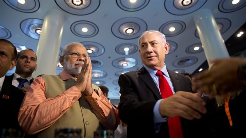 Indian Prime Minister Narendra Modi (L) and Israeli Prime Minister Benjamin Netanyahu attend an Innovation conference with Israeli and Indian CEOs in Tel Aviv, Israel. (Reuters Archive Photo)