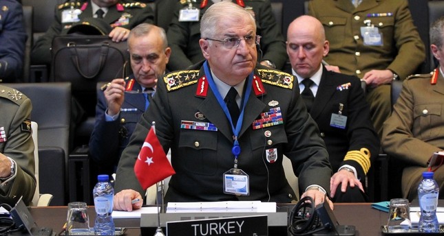 رئيس الأركان التركي يشارك باجتماع قادة جيوش الناتو في بروكسل
