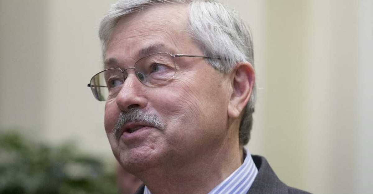 China's foreign ministry on Nov. 25 summoned current U.S. Ambassador to China, Terry Branstad, to demand the Trump administration block the Hong Kong Human Rights and Democracy Act. (EPA Photo)