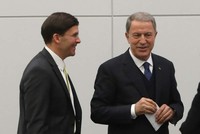 Turkish, US defense chiefs meet in Brussels, discuss Syria, Iraq