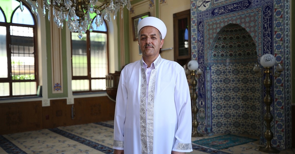 The mosque's imam Osman Gu00f6krem. (AA Photo)