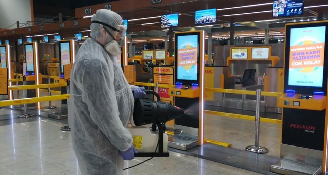 تركيا تطلق برنامجاً معتمداً لمكافحة الفيروسات في المطارات قبل استئناف الرحلات الجوية
