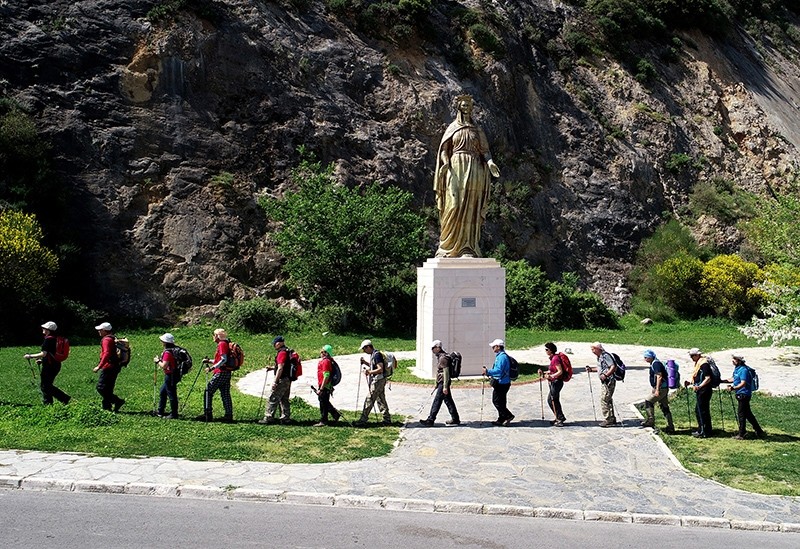 Explore 8,000 years of history on the Turkey’s Ephesus-Mimas Route