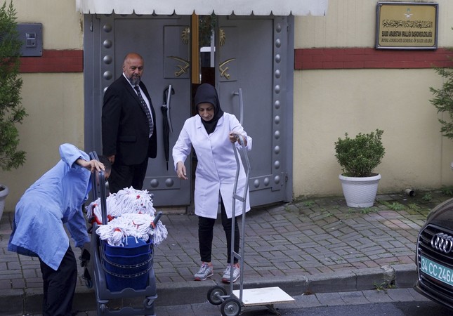 Cleaning personnel enter Saudi Arabia's Consulate in Istanbul hours before an inspection was supposed to be carried out.