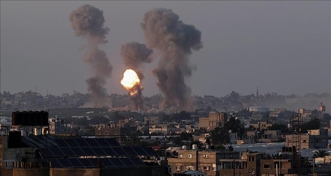 مصر والسعودية تبحثان إنهاء التصعيد العسكري ضد غزة
