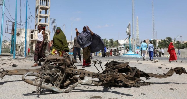 انتحاري يفجر سيارة مفخخة في مطعم بالعاصمة الصومالية