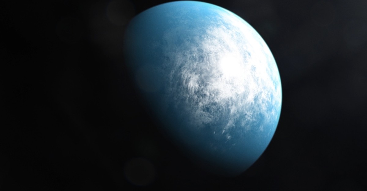 This handout image released on January 6, 2020 courtesy of NASA's Goddard Space Flight Center shows an artists' illustration of the planet TOI 700 d, the first Earth-size habitable-zone planet discovered by NASA's TESS (AFP Photo)