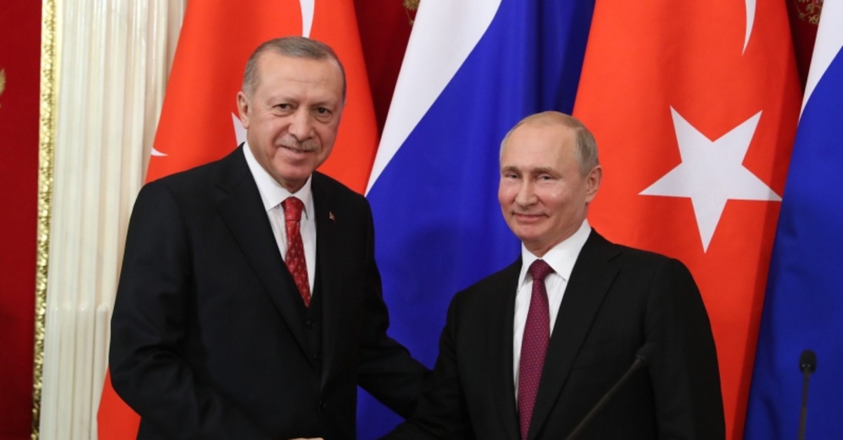 President Recep Tayyip Erdou011fan (L) and Russian counterpart Vladimir Putin (File Photo)