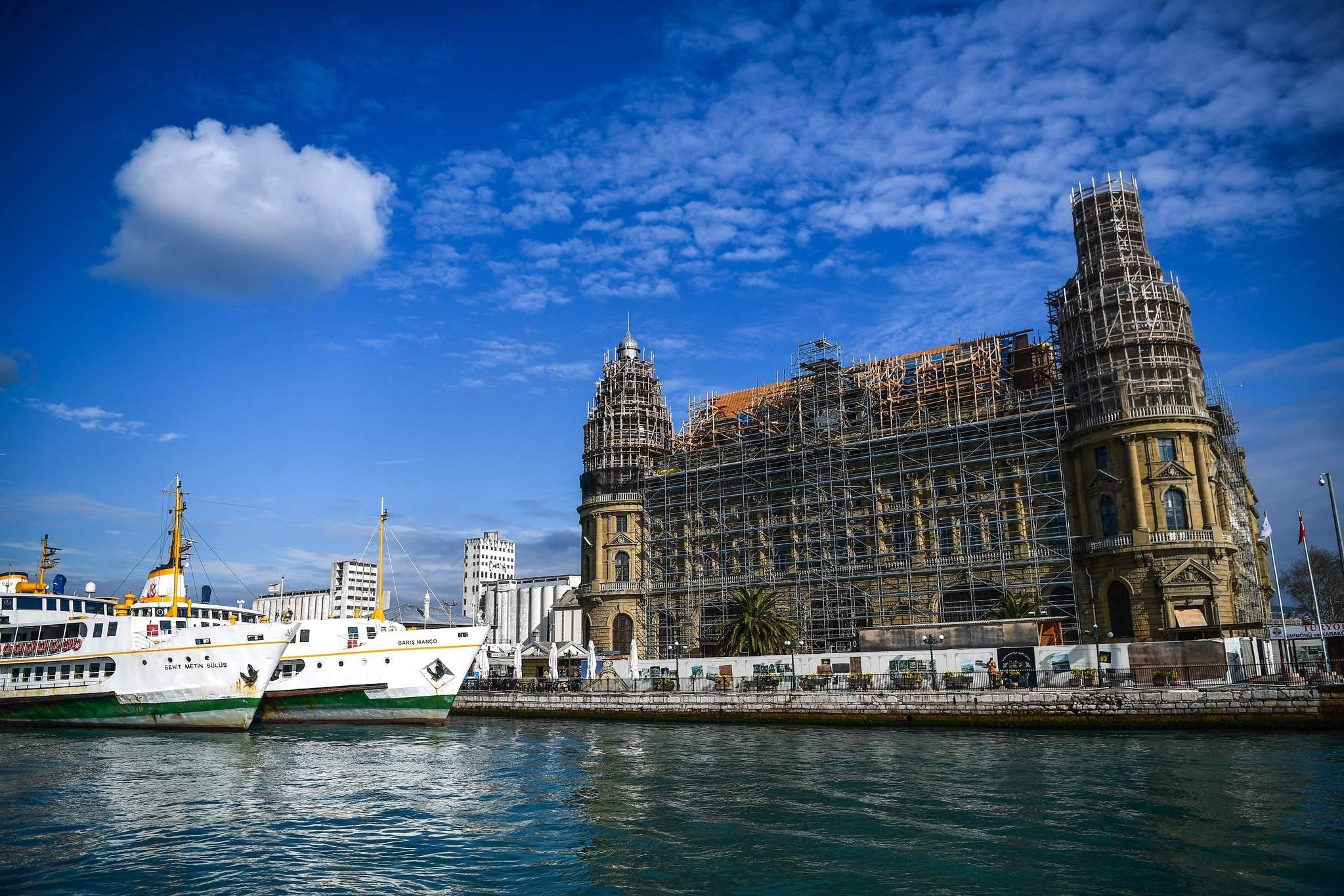 Вокзал хайдарпаша в стамбуле Вокзал хайдарпаша в стамбуле