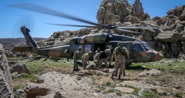 الجيش التركي يعلن تحييد  39 إرهابيا من بي كا كا بتركيا وشمالي العراق