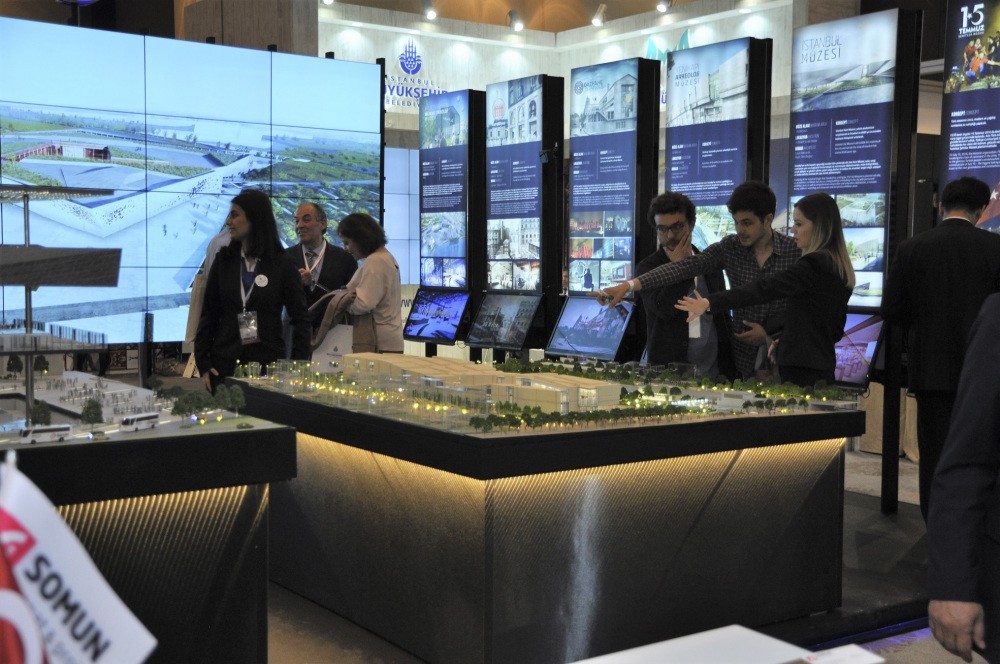 The topics that visitors can learn about at the fair are new technologies in restoration, archaeology and museology.