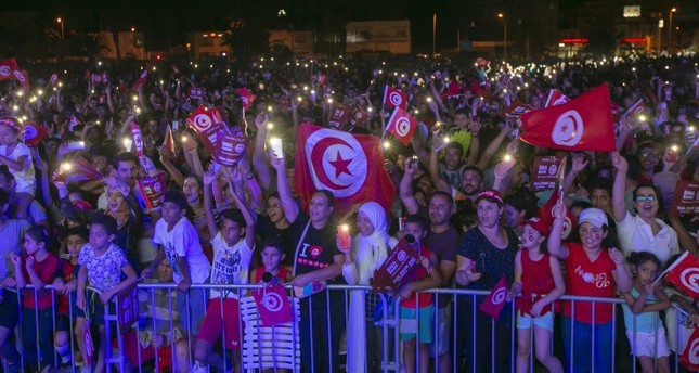 التونسيون يعبرون عن ثقتهم في نسور قرطاج للتتويج باللقب الإفريقي