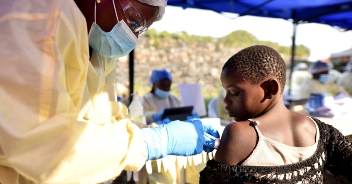 A Congolese health worker administers ebola vaccine to a child at the Himbi Health Centre in Goma, Democratic Republic of Congo, July 17, 2019. (REUTERS Photo)