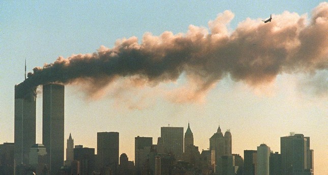 الهجوم على مركز التجارة العالمي في نيويورك من الأرشيف